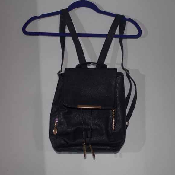 Black fake leather smal backpack - Picture 1 of 1
